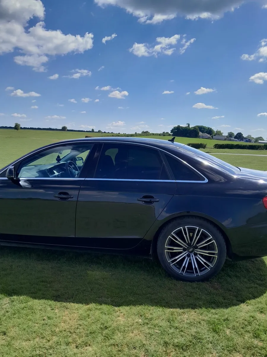 Audi A4 2011 - Image 2