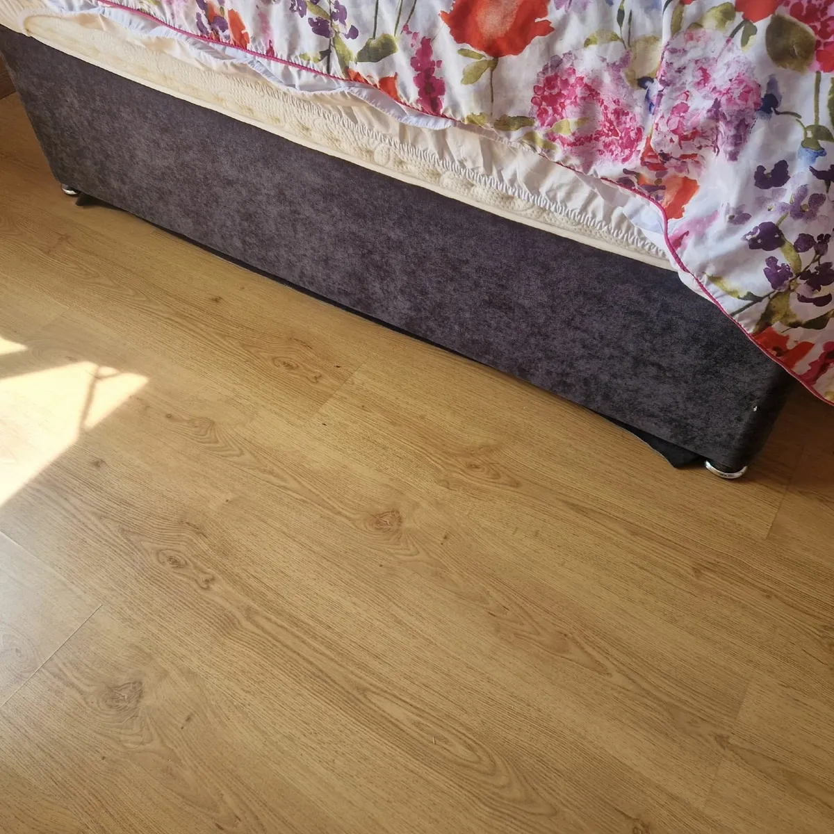 bed - Image 2