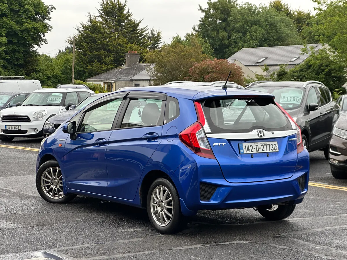Honda Fit 2014 1.5 hybrid - Image 3