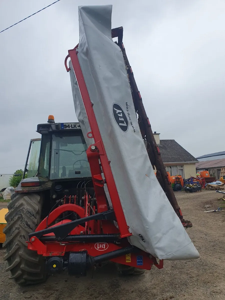 Lely 280 M nine foot disc mower - Image 2