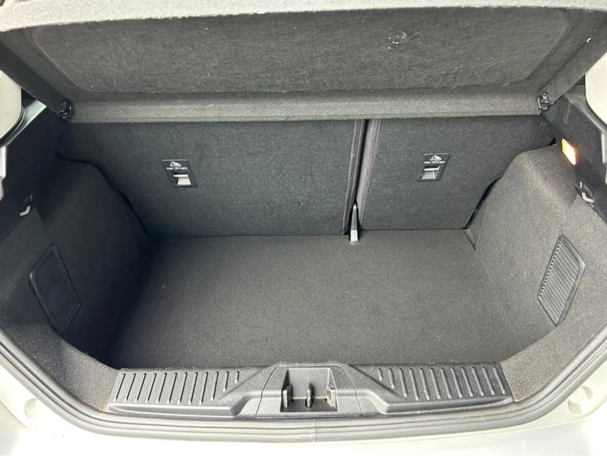 Ford Fiesta Trend Connected 1.0t 10 100 M6 4DR - Image 4