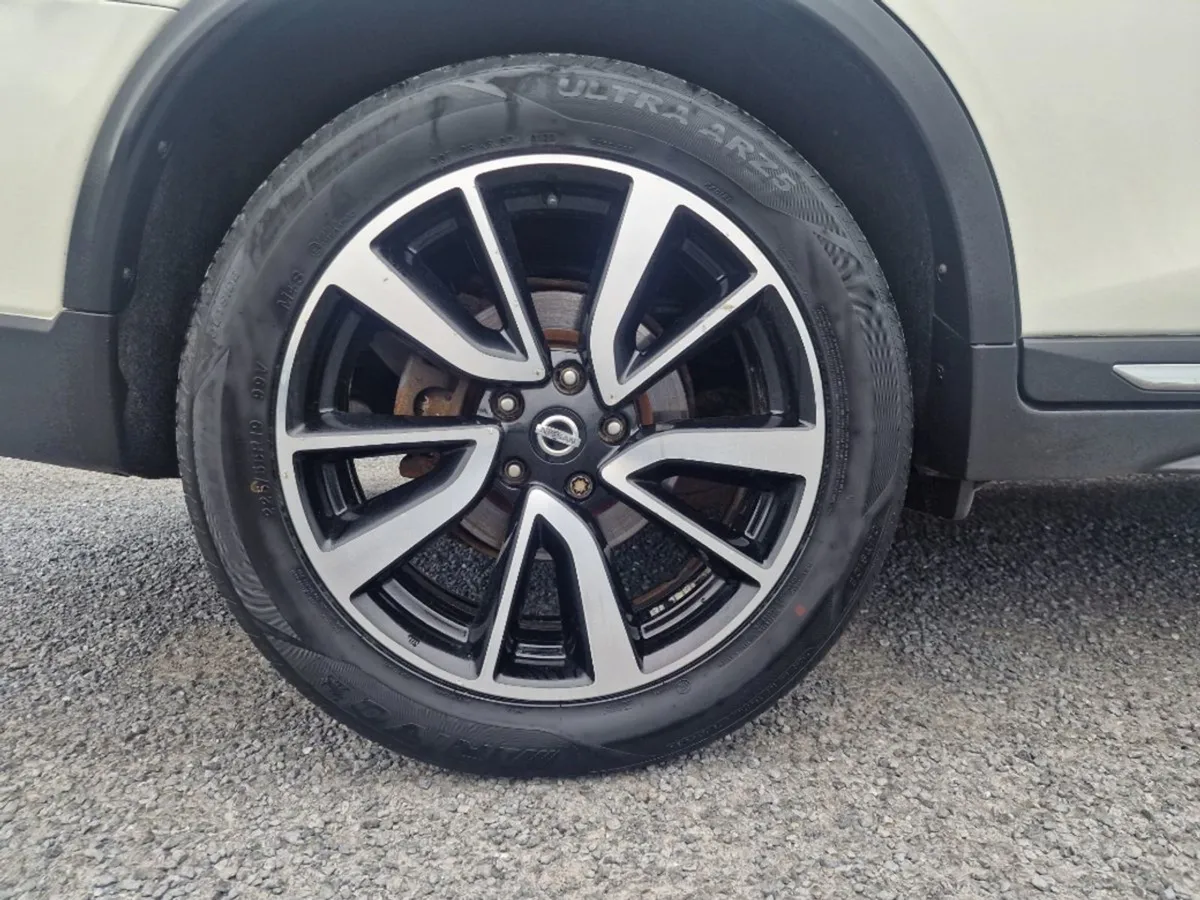 Nissan X-Trail 1.6 DCI Tekna 128BHP - Image 4