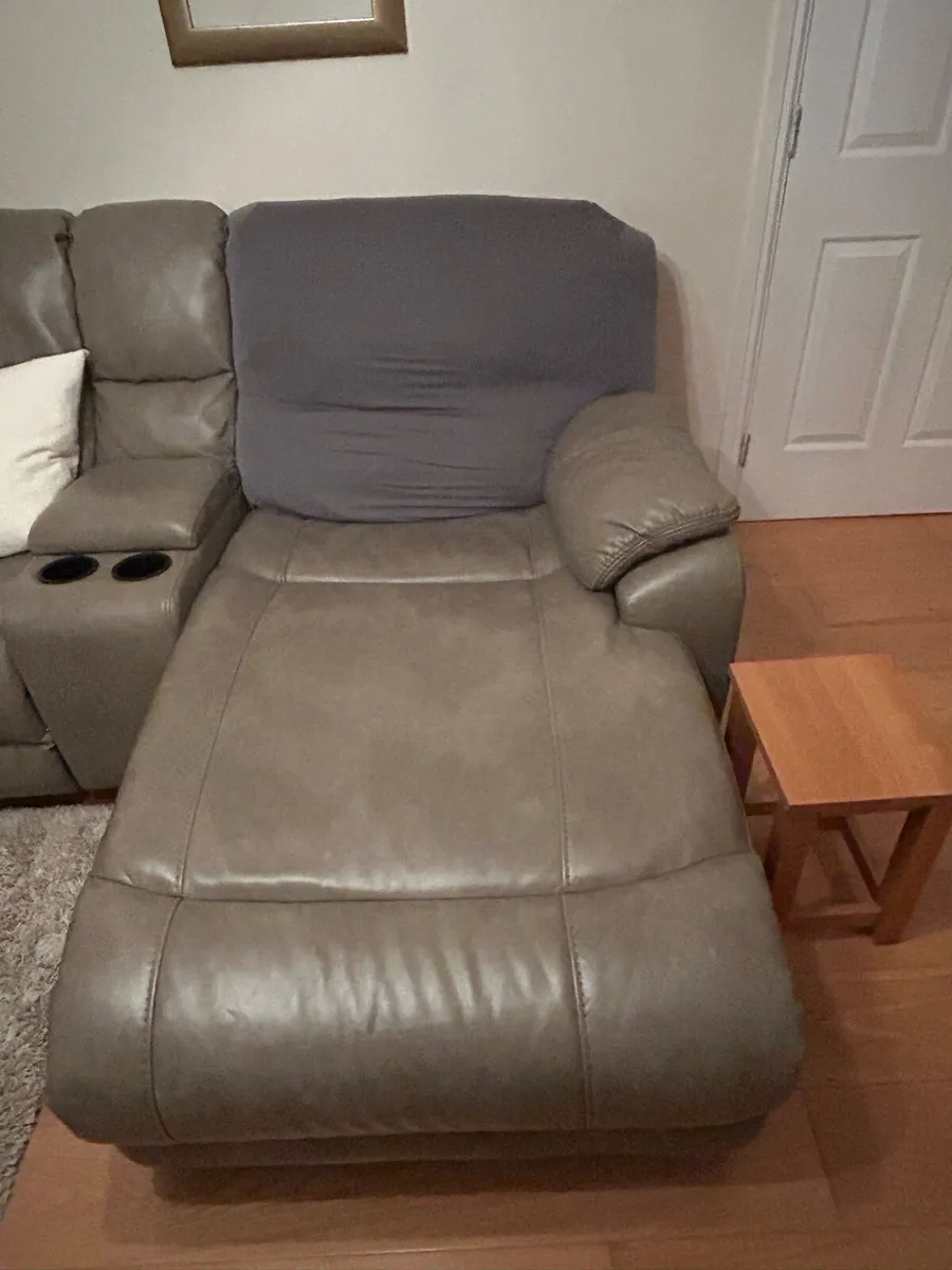 Sofa - Image 3