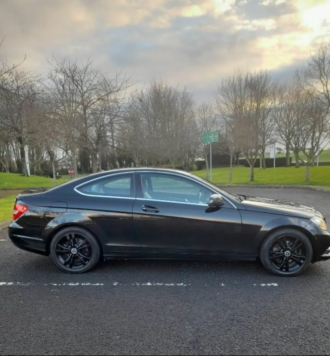 Mercedes-Benz C-Class 2014 - Image 4