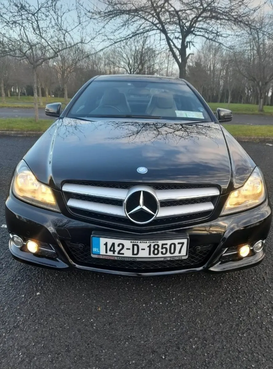 Mercedes-Benz C-Class 2014 - Image 2