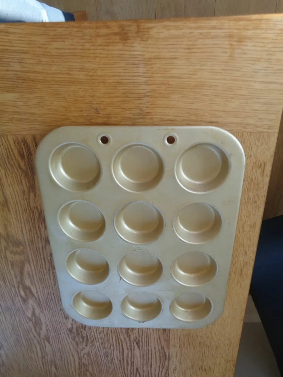 Bun?Cupcake Baking Tray for Sale - Image 1