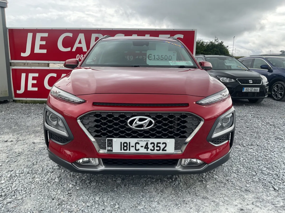 HYUNDAI KONA PETROL EXECUTIVE LOW KMS SPOTLESS - Image 3