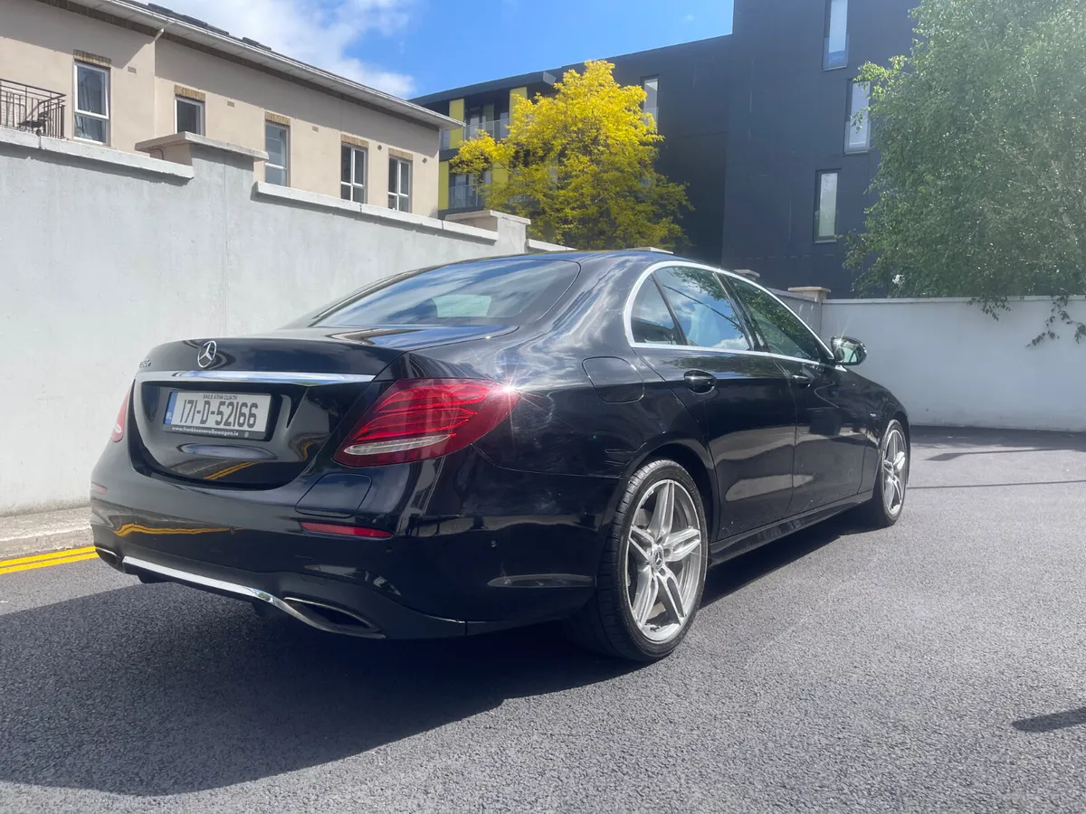 Mercedes-Benz E-Class 350e 2017 - Image 2