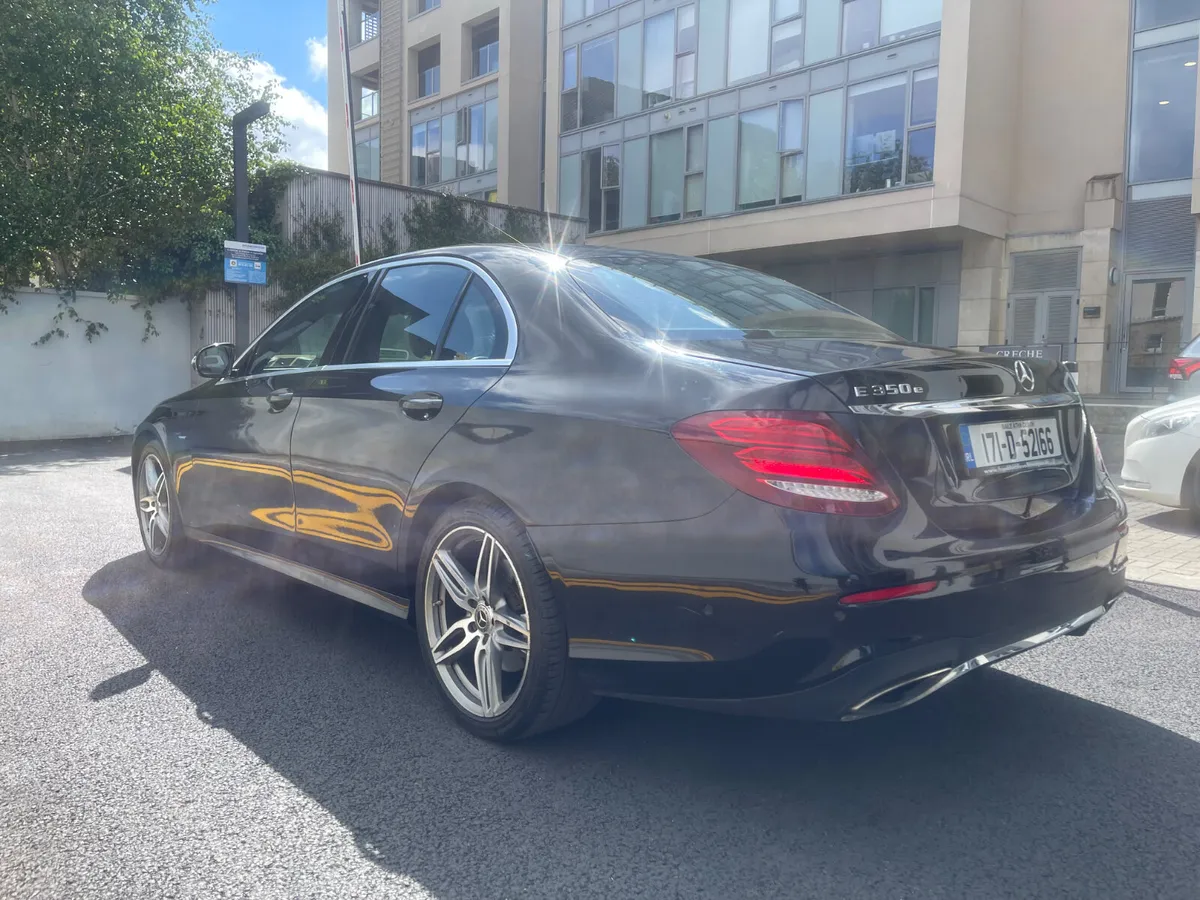 Mercedes-Benz E-Class 350e 2017 - Image 4