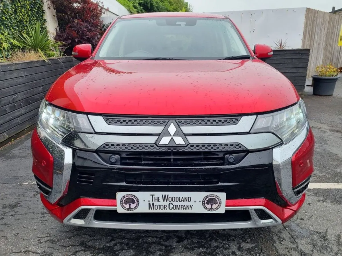Mitsubishi Outlander 2.4 Phev / Exceed Safety Pac - Image 4