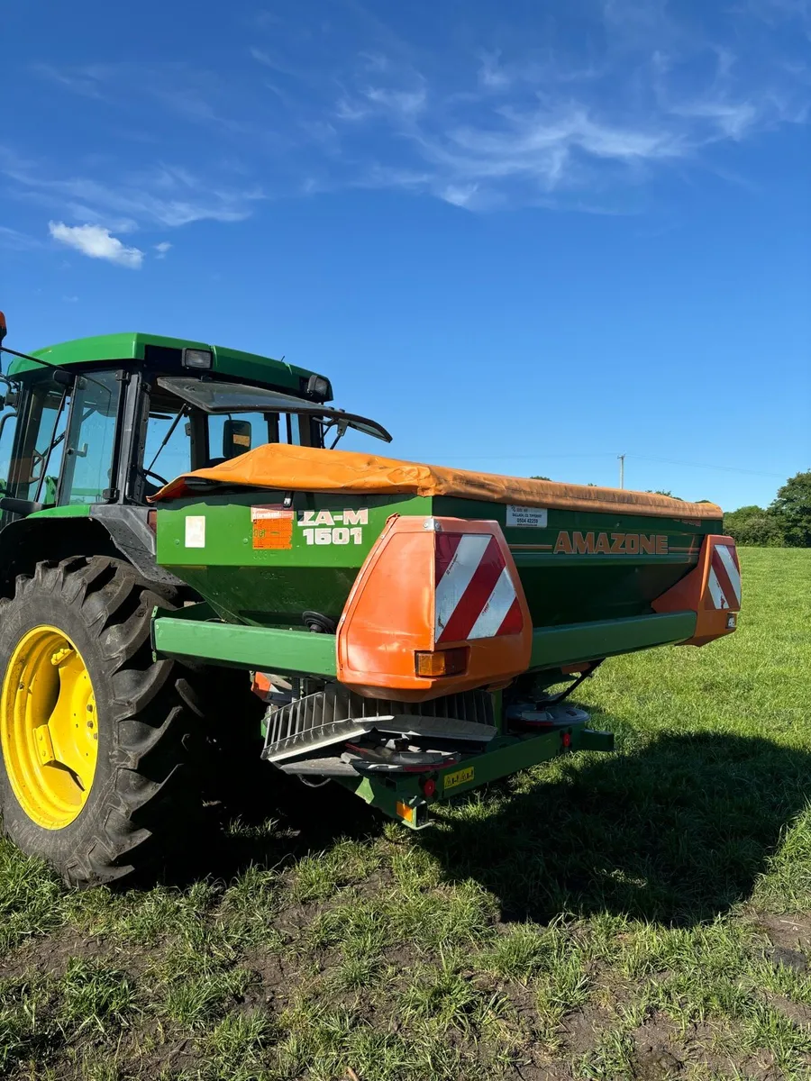 Amazone Fertiliser Spreader - Image 2