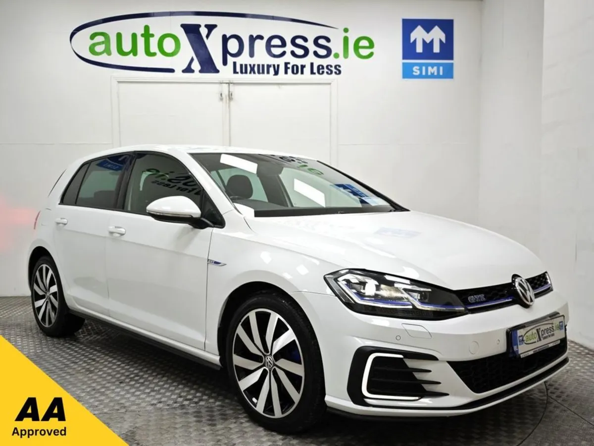 Volkswagen Golf GTE Advance 1.4 DSG Hybrid Automa - Image 1