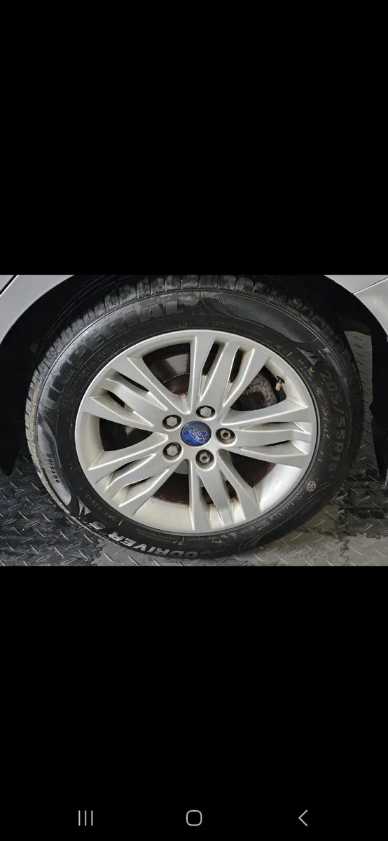 12 FORD FOCUS EDGE SALOON - Image 3