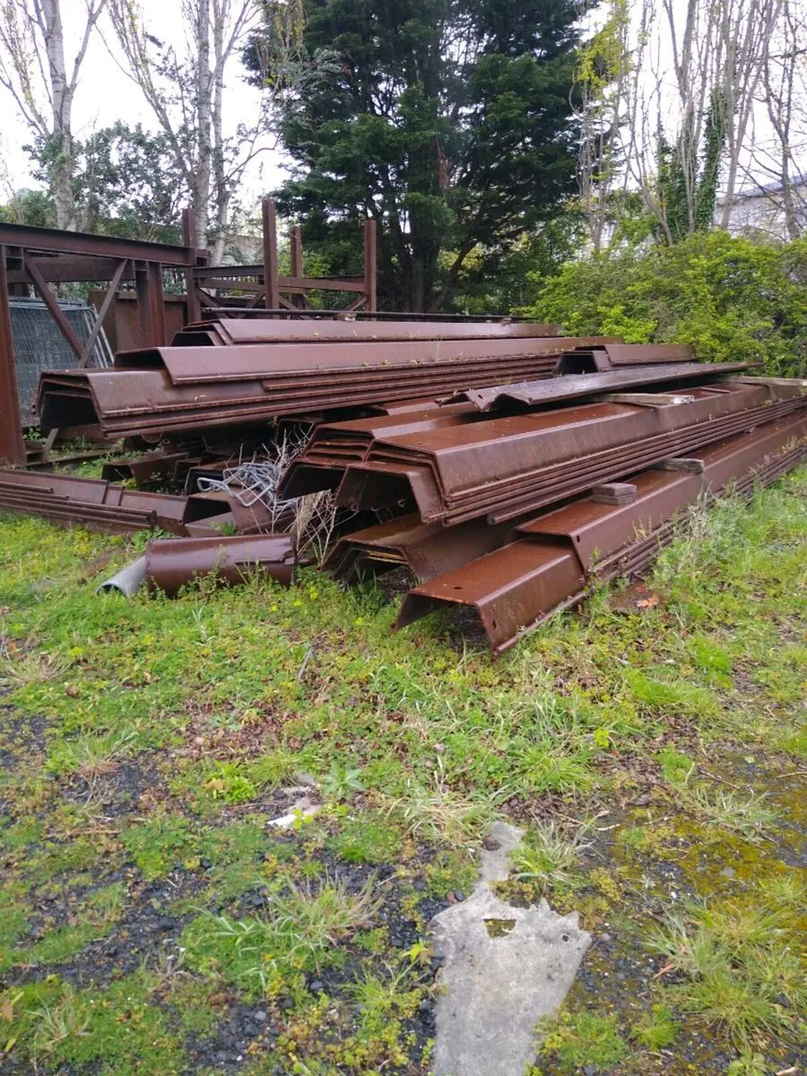 Lx20 piles - Image 1
