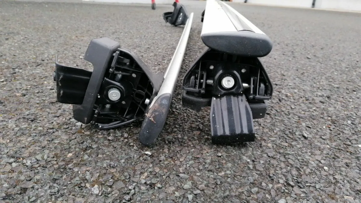 Ford S max Roof bars - Image 2