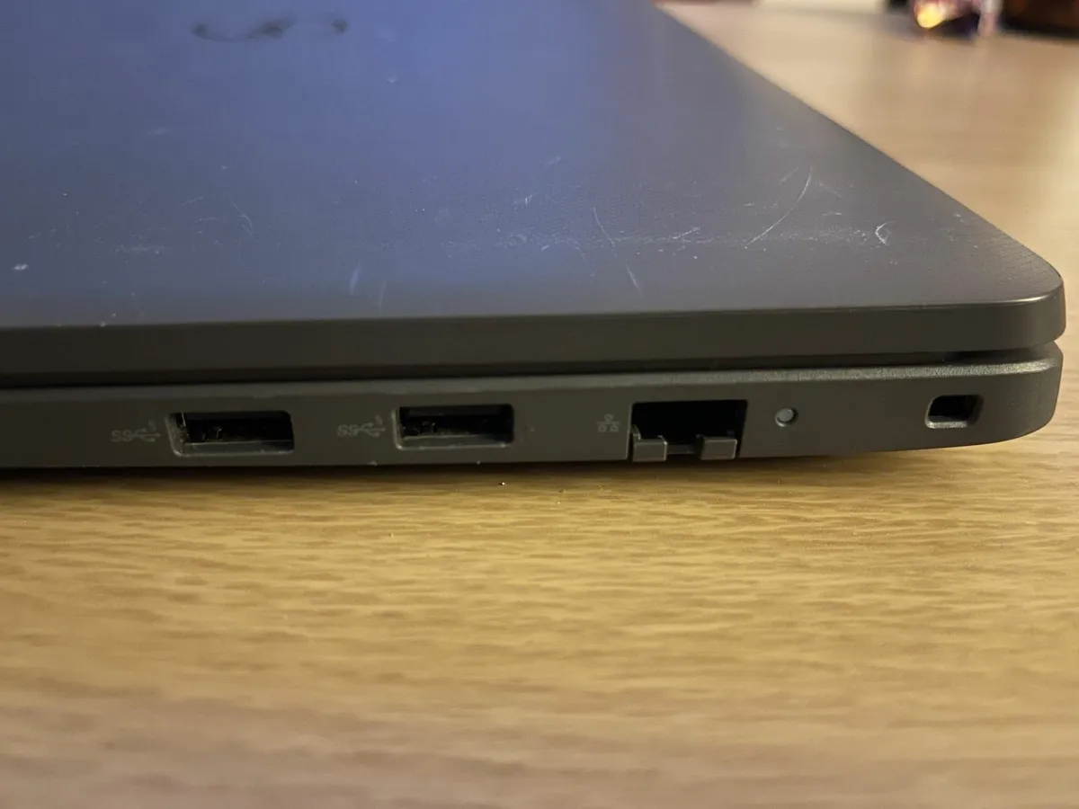 Dell 3540 i5-32GB-512GB SSD-WIN11 - Image 3