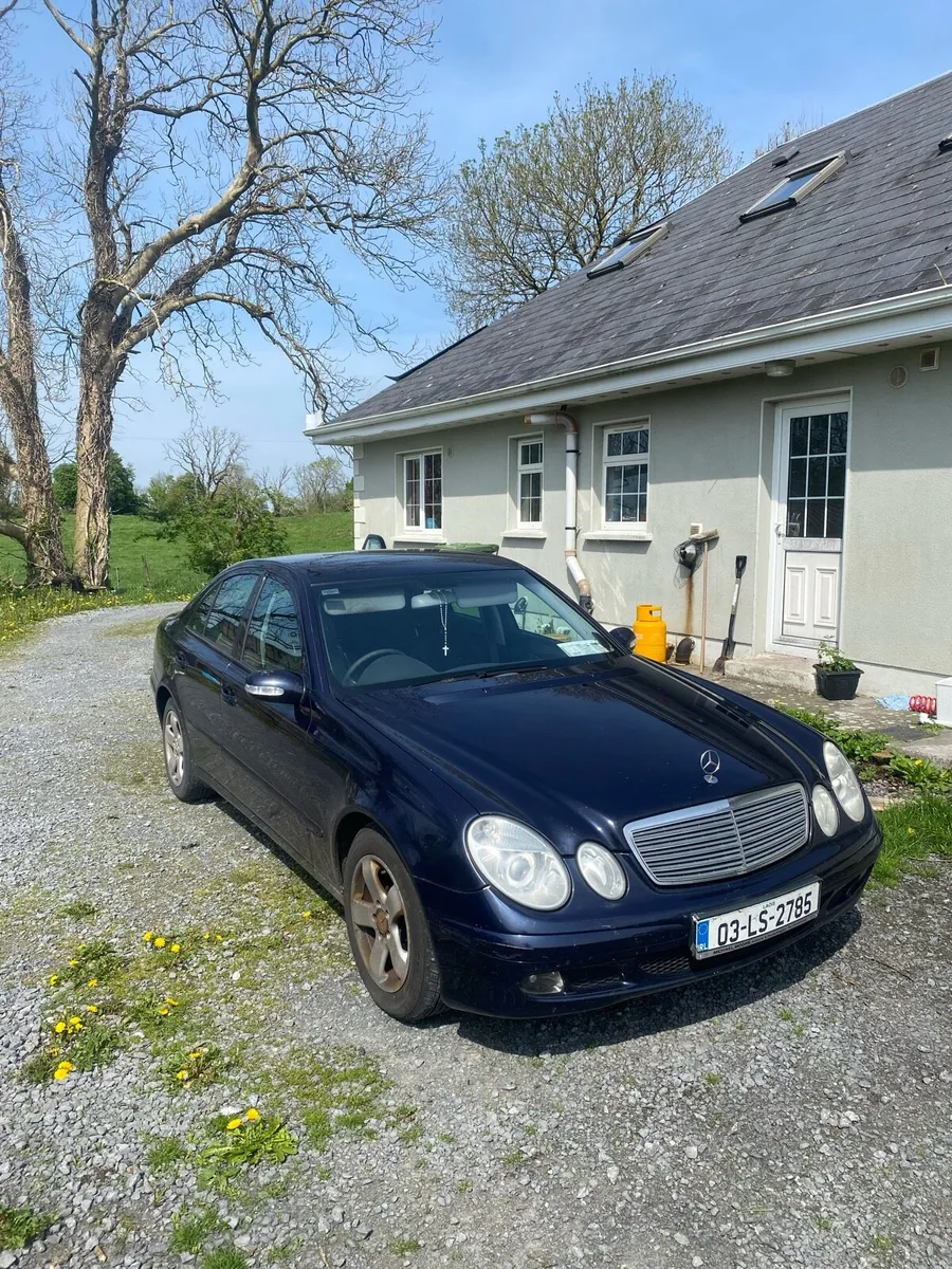 Mercedes E220 CDI - Image 2
