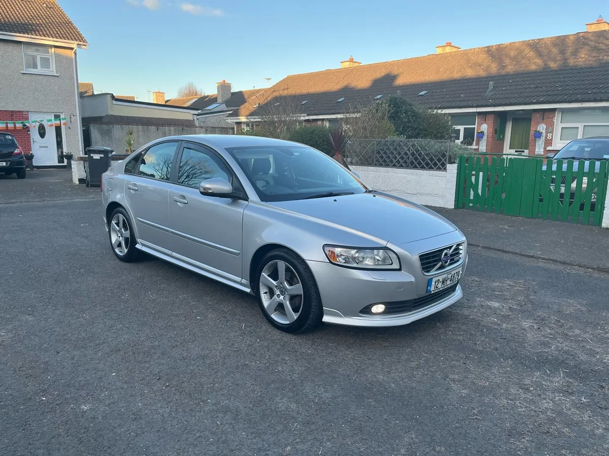 2012 Volvo S40 D4 R-Design - Image 1
