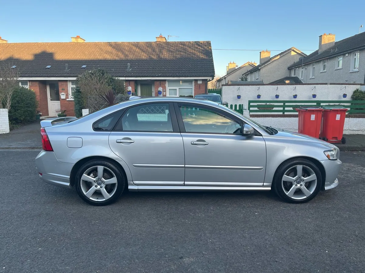 2012 Volvo S40 D4 R-Design - Image 2