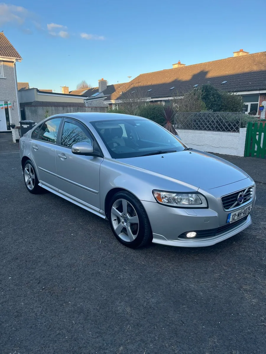 2012 Volvo S40 D4 R-Design - Image 3