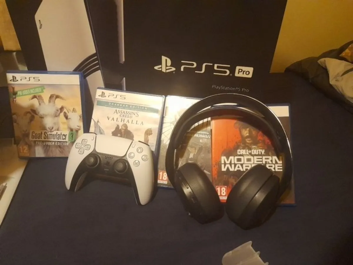 PlayStation 5 Disc Edition + Accessories Bundle - Image 2