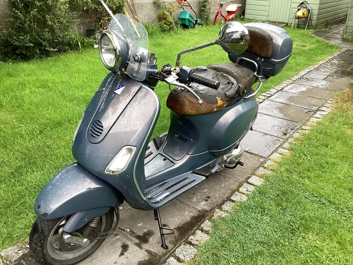 2007 Vespa 125 - Image 1