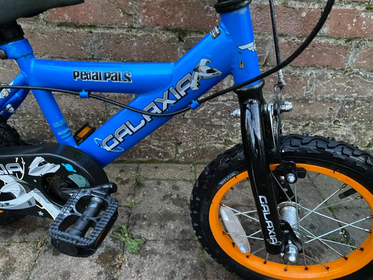 Boys Bike in great condition 100% - Image 3