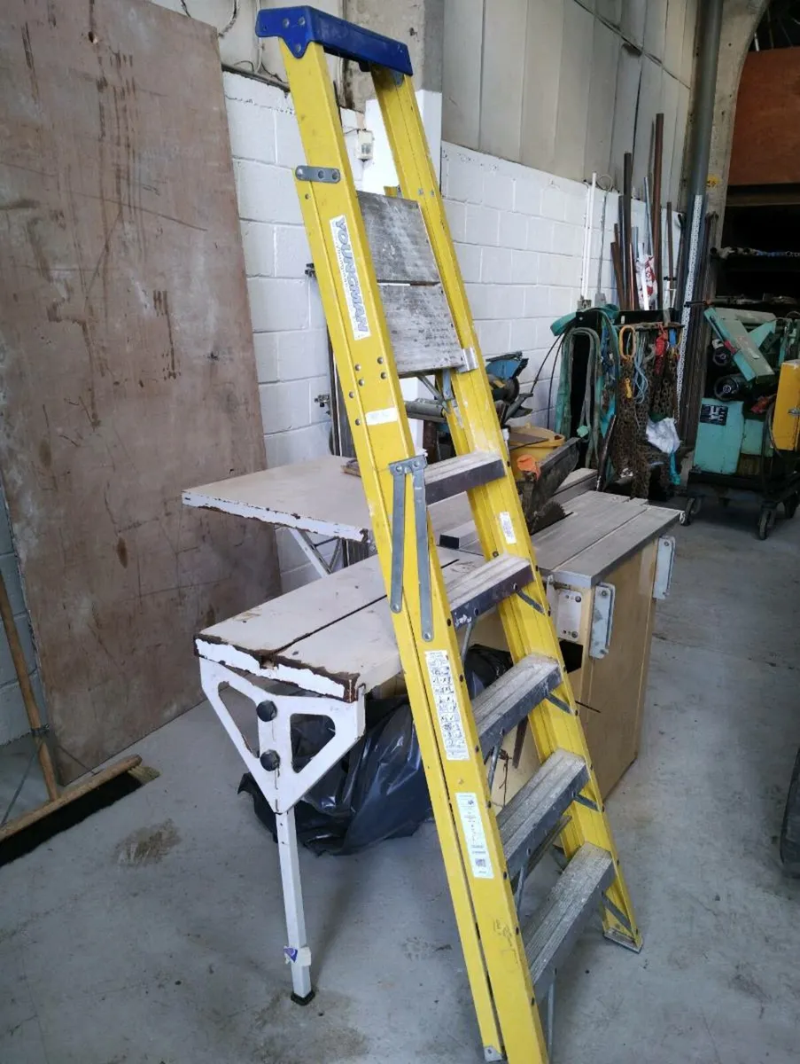 A-frame ladder - Image 2