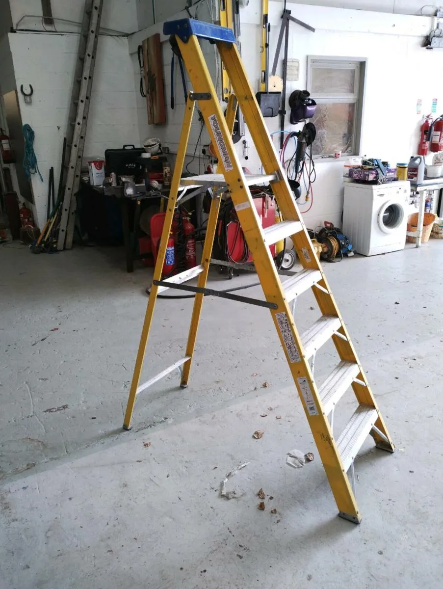 A-frame ladder - Image 4
