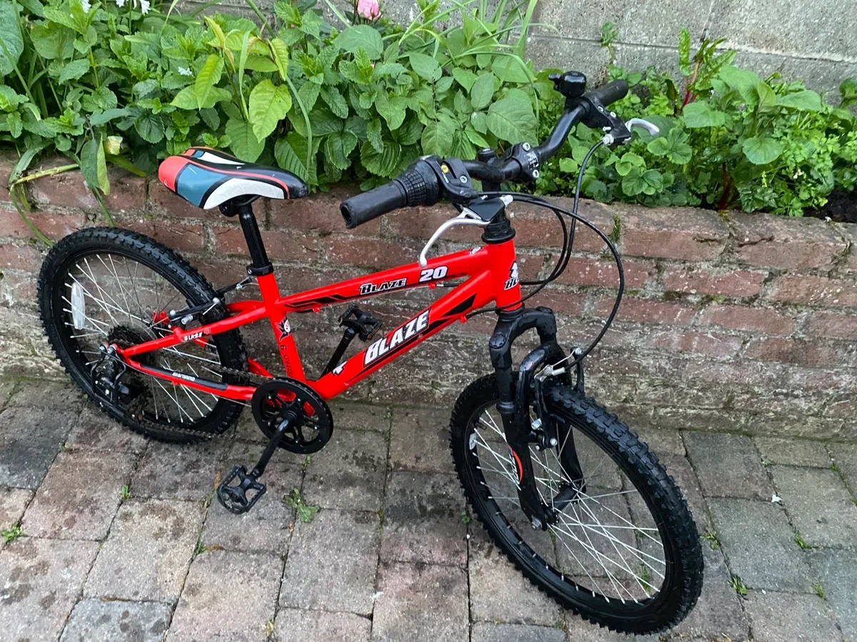 Boys bike size 20 n great condition working 100% - Image 2