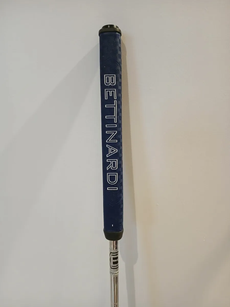 Bettinardi Queen B #12 34' Putter - Image 4