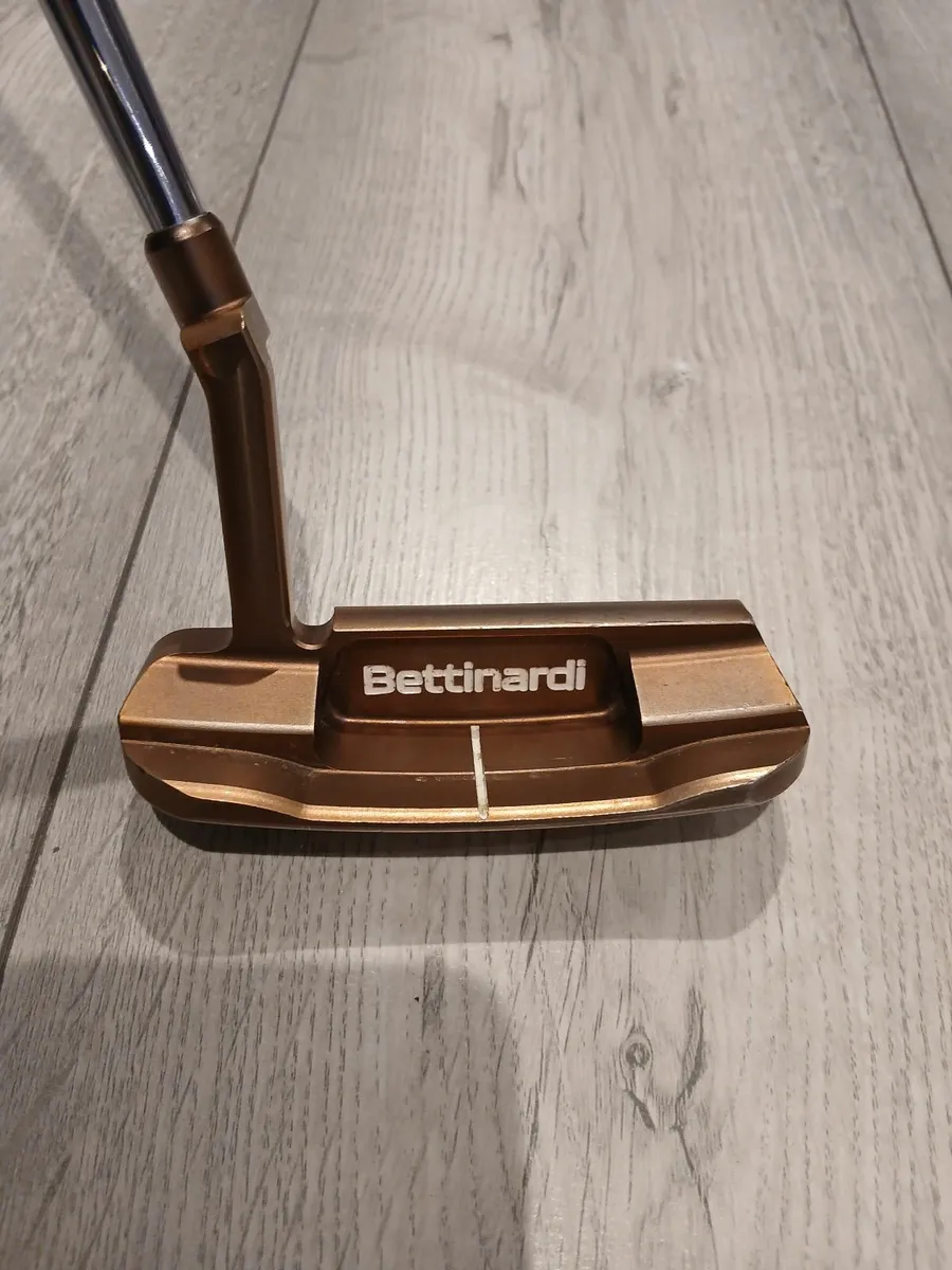 Bettinardi Queen B #12 34' Putter - Image 1