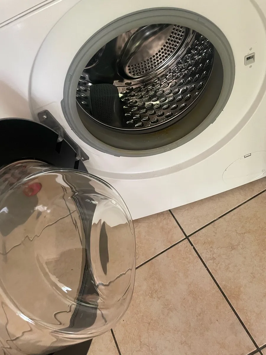 Washer dryer Bosch condenser - Image 3