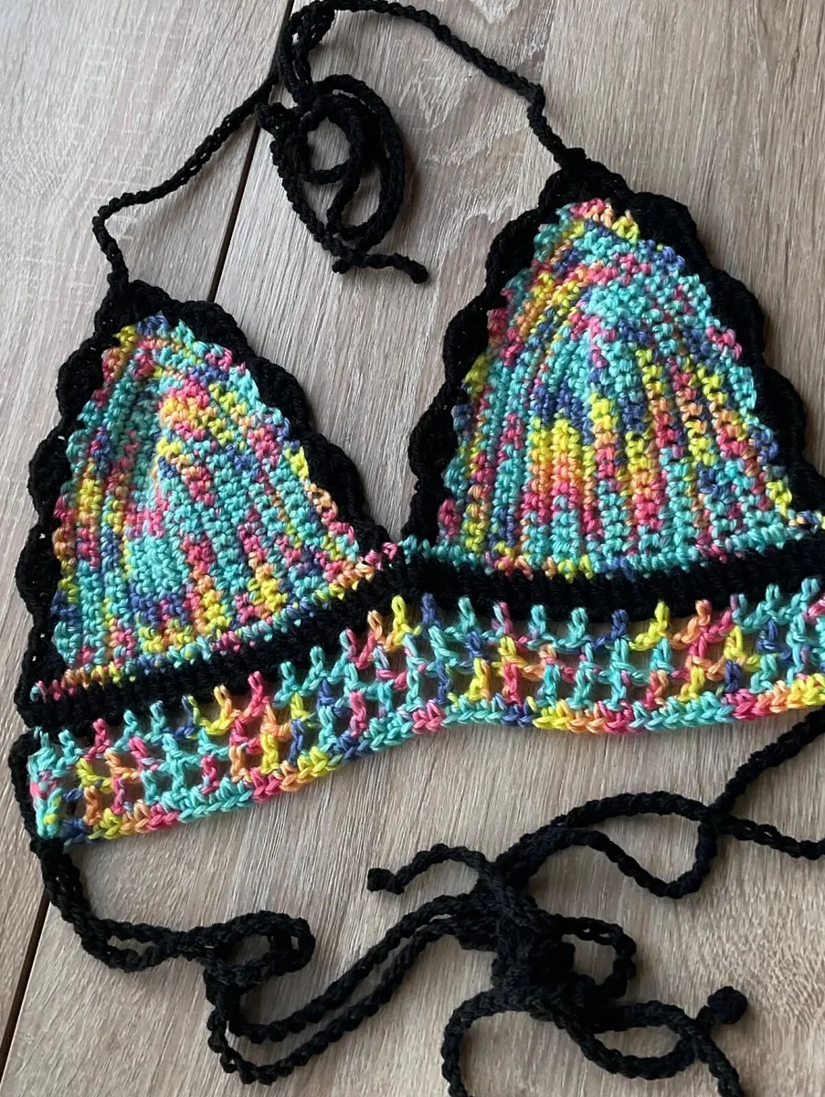 Bralette /  Top,  15euro or nearest offer - Image 1