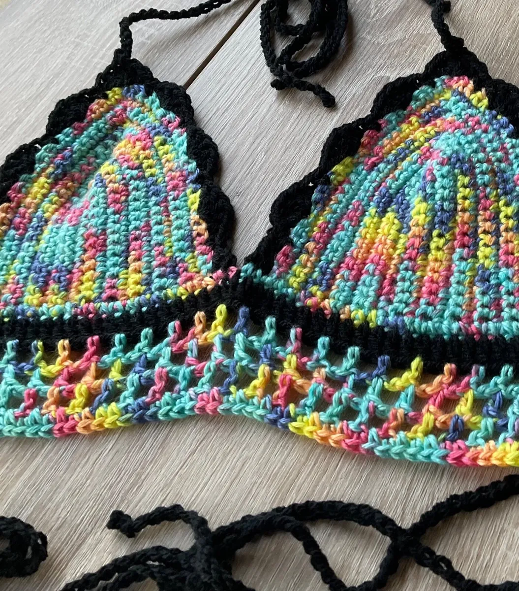 Bralette /  Top,  15euro or nearest offer - Image 2