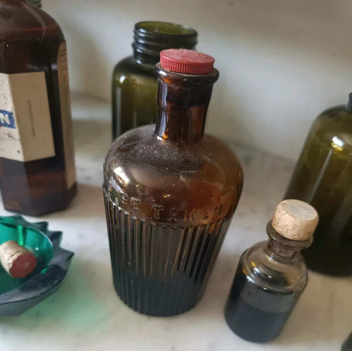 Antique Glass Lot - Image 4