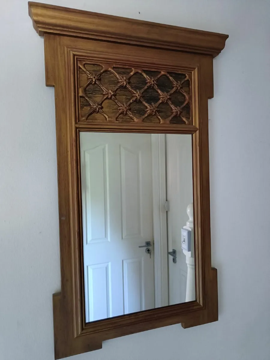 Elegant framed mirror