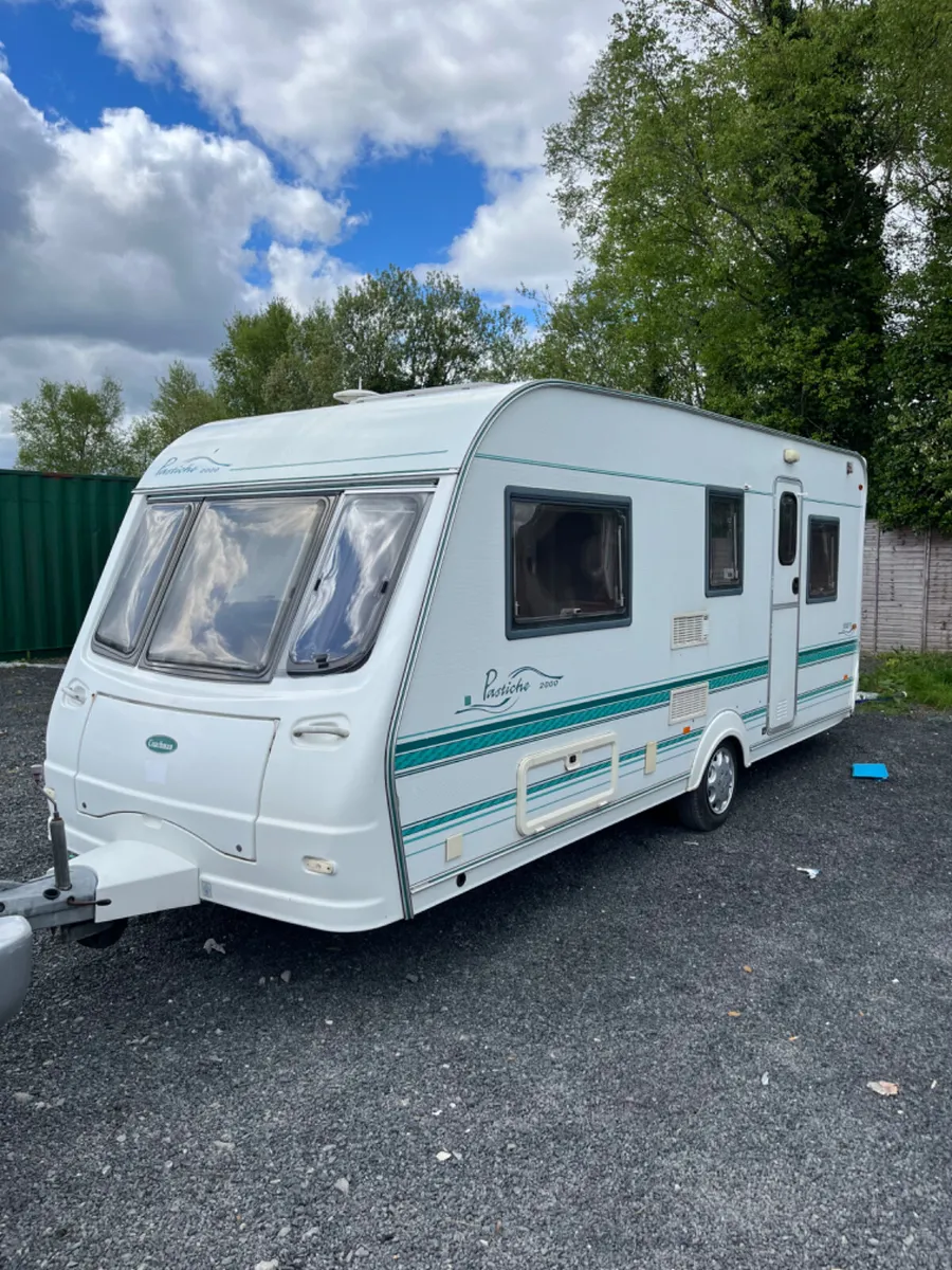 Coachman 5 Berth Caravan For Sale - Image 1
