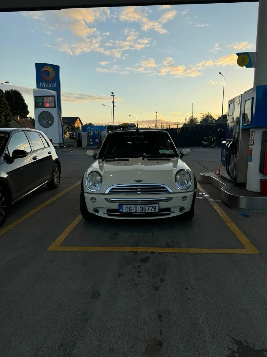 Mini Cooper 2006 - Image 2