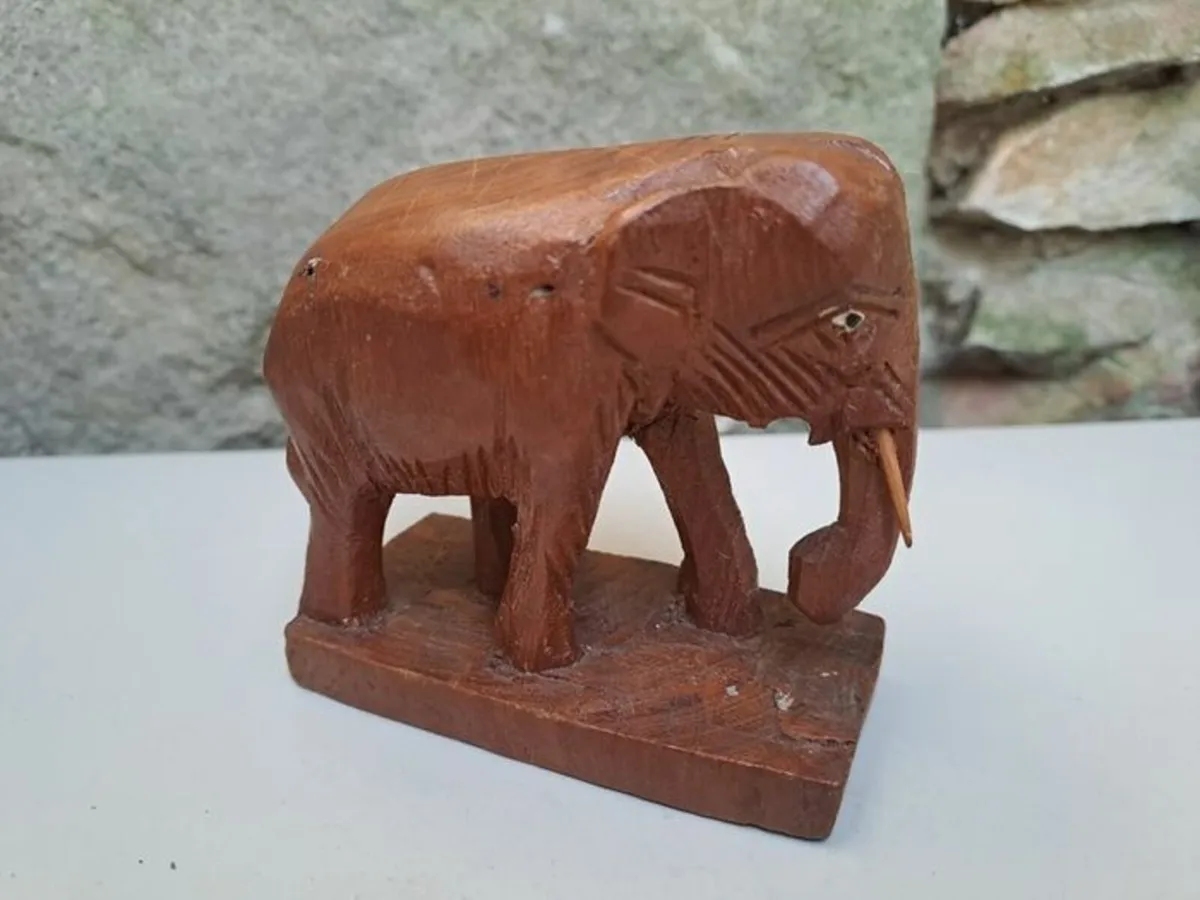 Wooden elephant Figurine vintage - Image 1