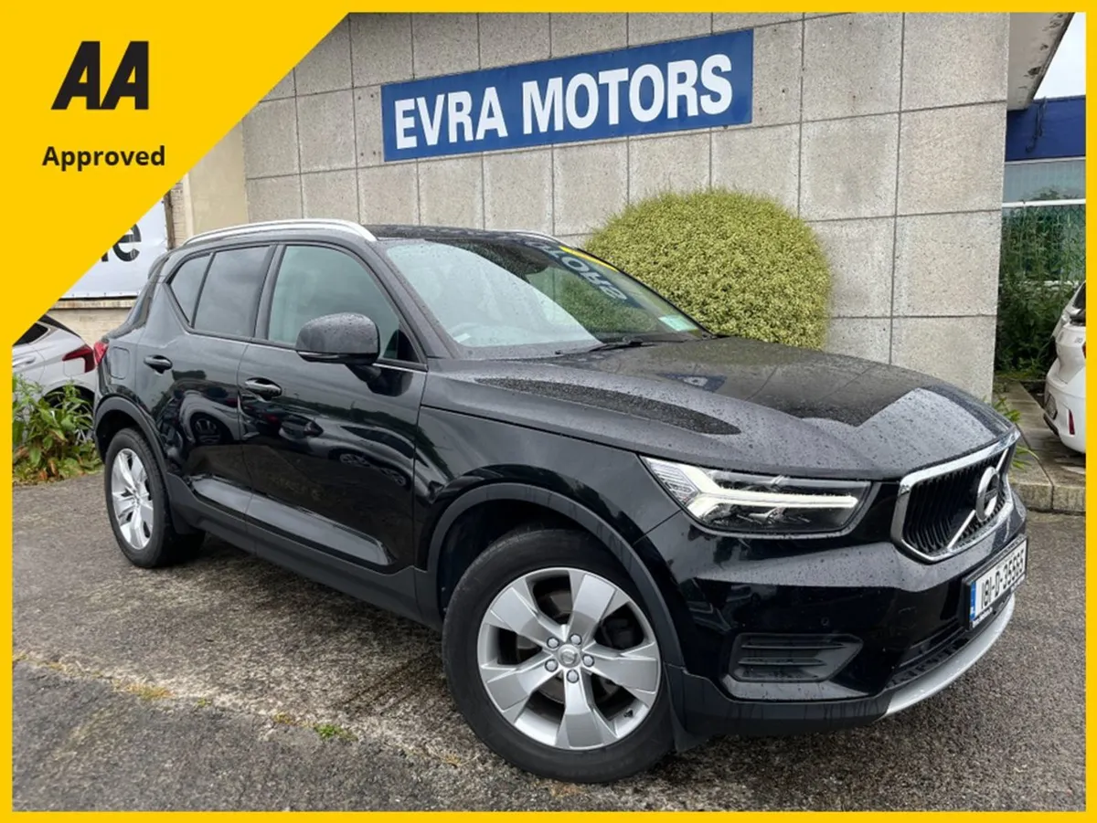 Volvo XC40 D4 AWD Momentum Automatic 2.0 Diesel - Image 1