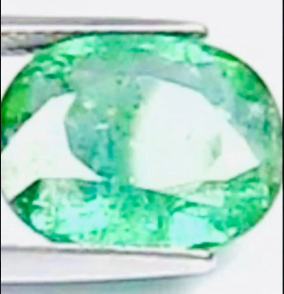 Neon Green Paraiba Tourmaline 7.32 ct - Image 1