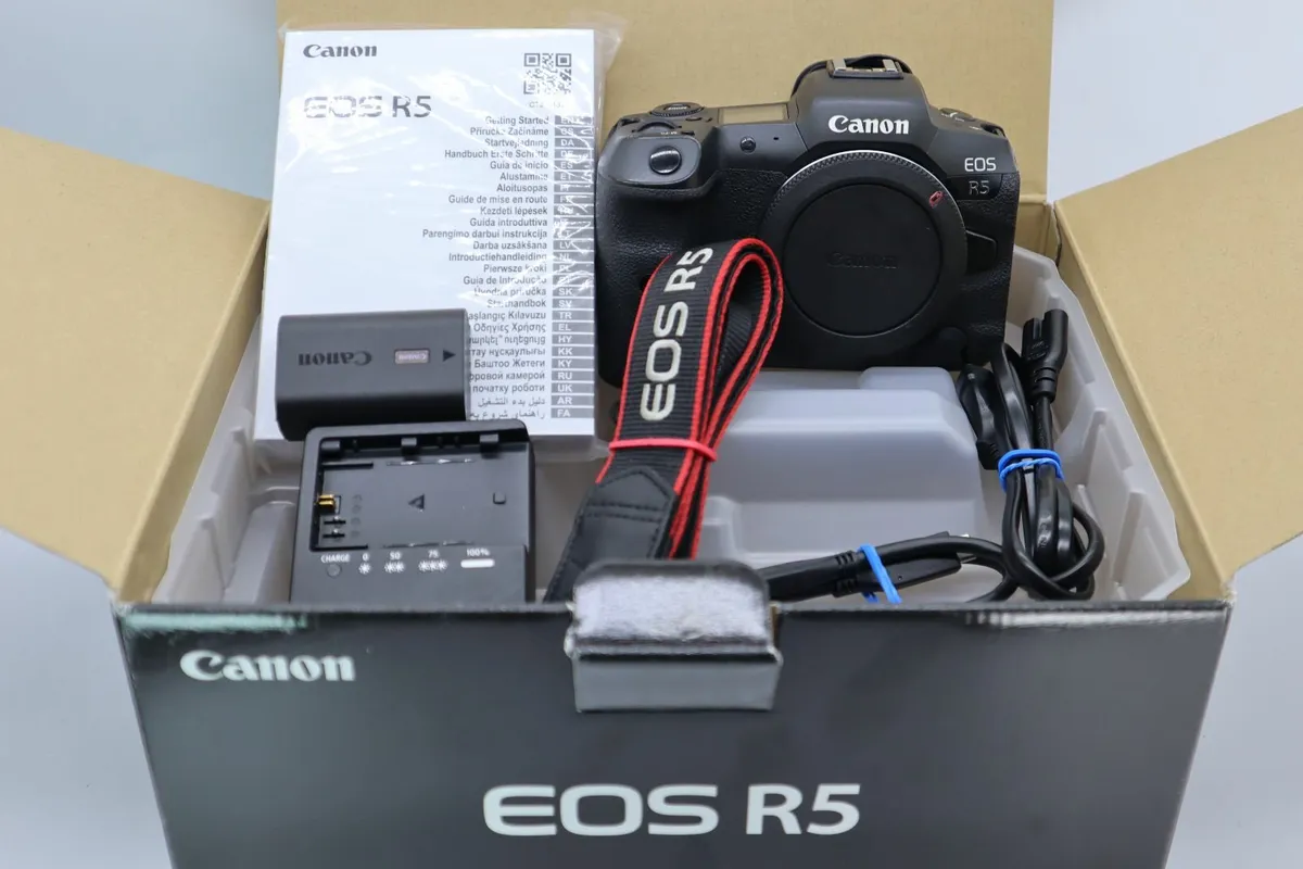 CANON EOS R5 MIRRORLESS DIGITAL CAMERA #0509 - Image 1