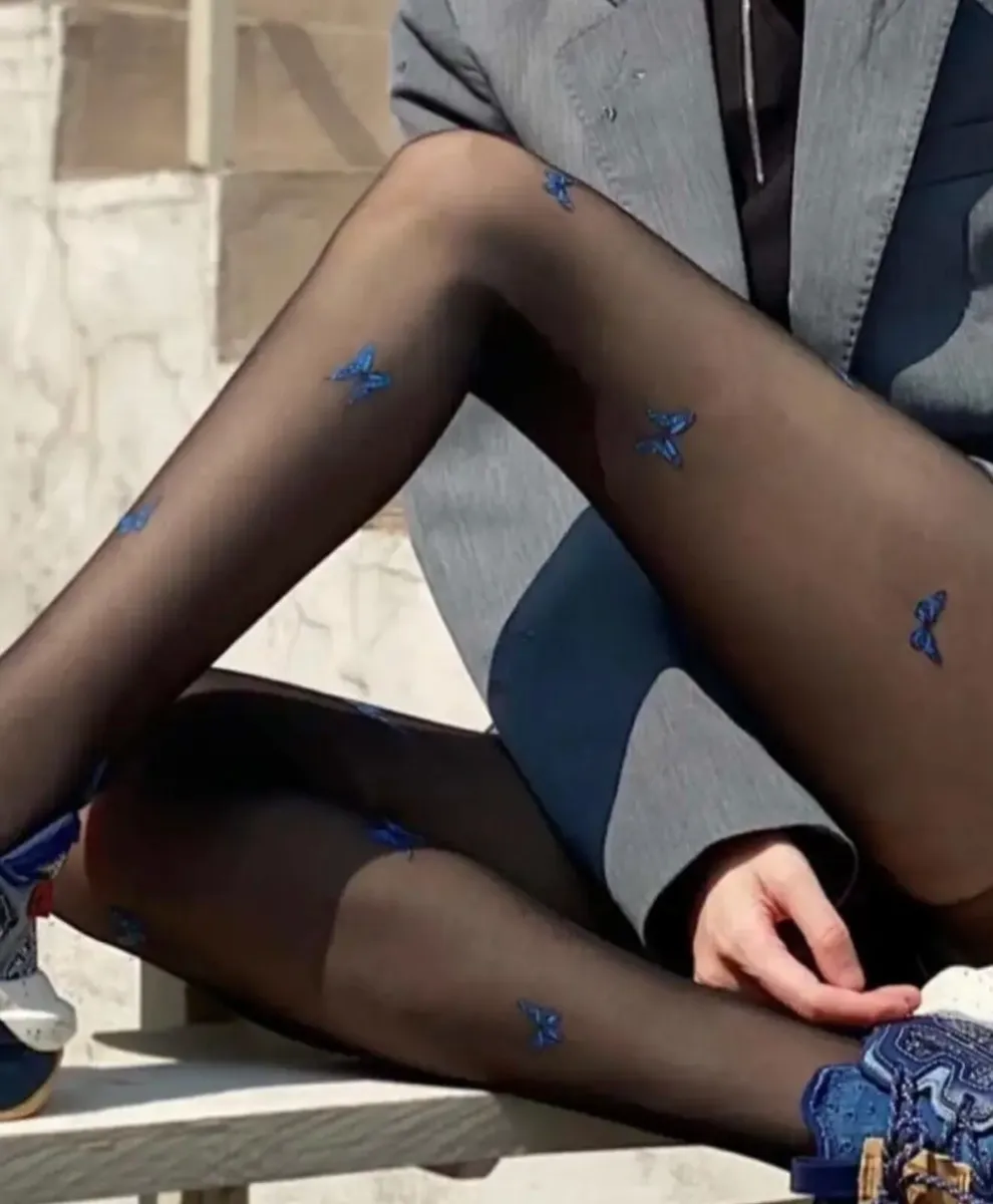 Silk stocking - Image 1