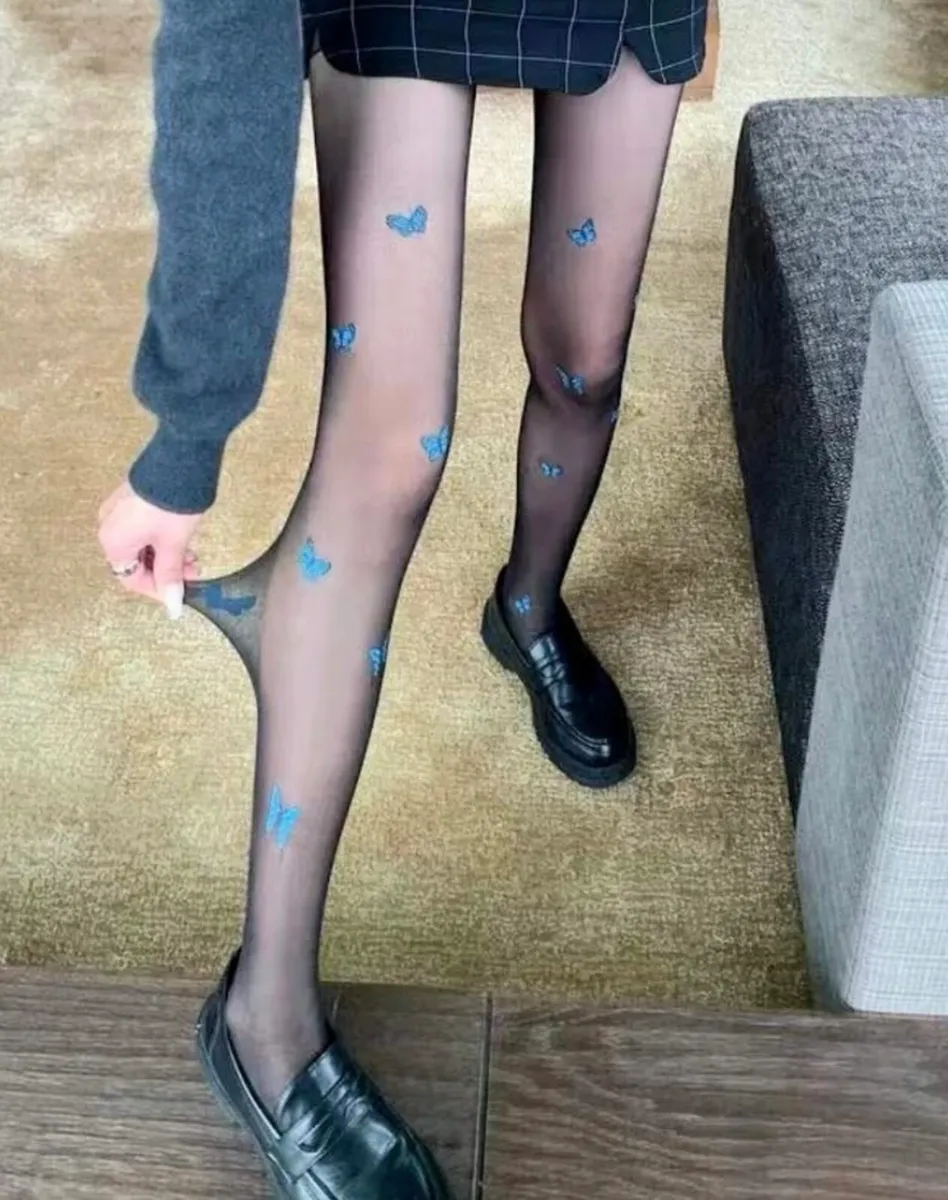 Silk stocking - Image 2