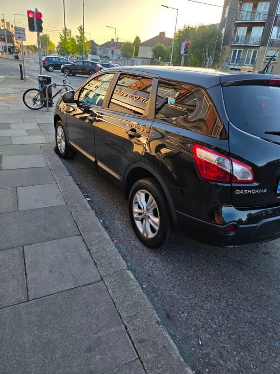 2012 Nissan Qashqai+2 - Image 4