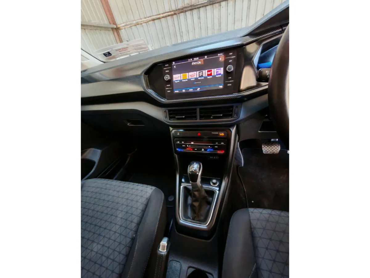 VOLKSWAGEN T-CROSS LIFE 1.0 TSI D7F 110HP - Image 2