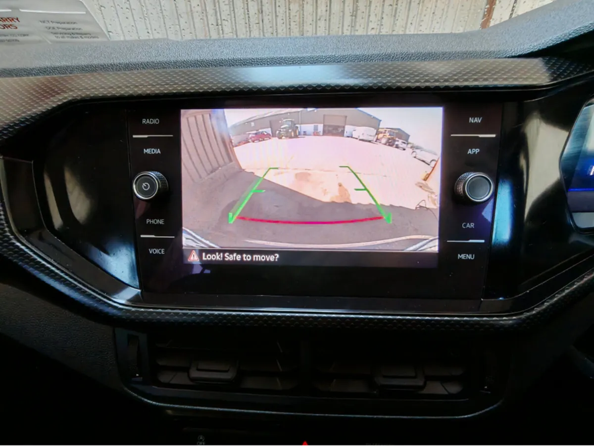 VOLKSWAGEN T-CROSS LIFE 1.0 TSI D7F 110HP - Image 3