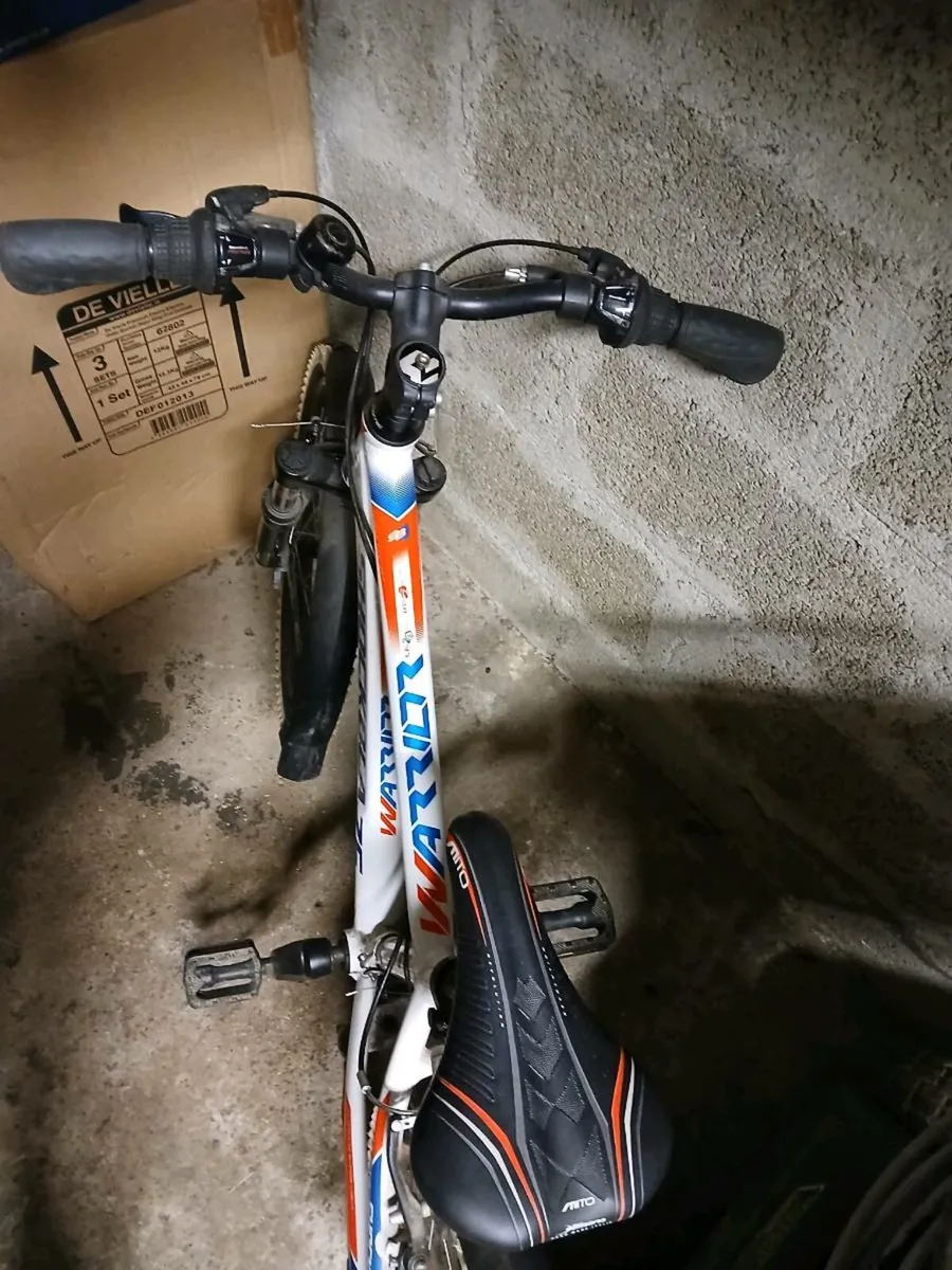 2x Kids bikes, 1 like new - Image 4