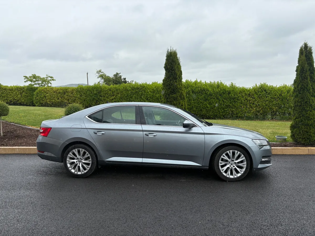 Skoda Superb 2020 - Image 2